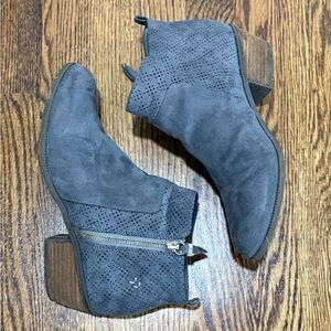 Dr. Scholl’s Gray Suede Ankle Boots with Zipper